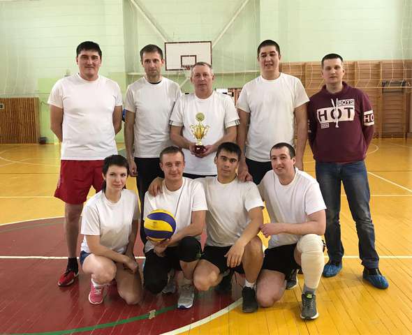 Городской турнир по волейболу на "Кубок Деда Мороза"